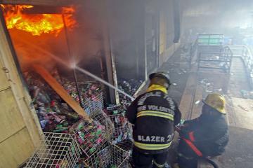 Fire razes Divisoria Mall