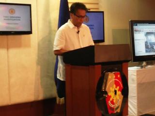 Mar Roxas says Two Serendra blast not due to bomb