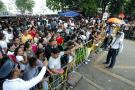 Comelec: Nothing wrong with ‘hakot’ for voter registration http://images.gmanews.tv/v3/webpics/v3/2013/07/120_2013_07_31_17_39_11.jpg