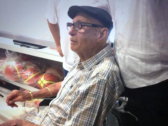 Greatest Filipino Basketball Player Of All Time Caloy Loyzaga