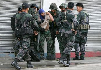 MNLF snipers stall troop advances in Zambo City