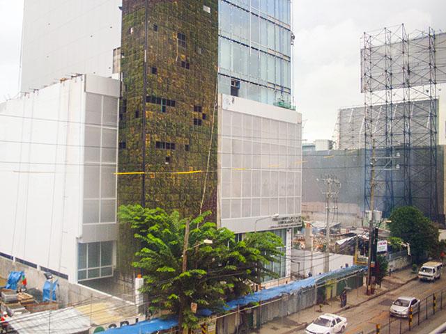 More Greenery Less Grime As Tallest Vertical Garden Rises Along Edsa