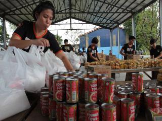 Typhoon Yolanda relief ops in Pasay