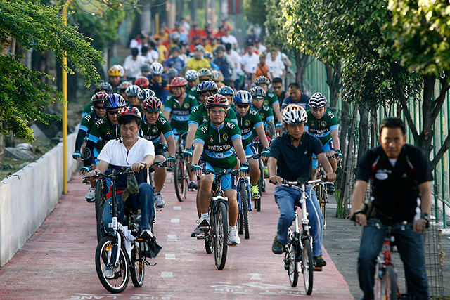 Mmda provides bicycle lane clearance
