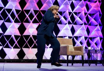 Object misses Hillary Clinton