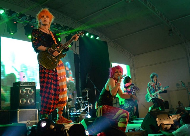 Maka-Pinoy' Japanese band Uchusentai:NOIZ are rocking for a cause