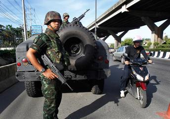 Thai soldiers deployed on Bangkok streets