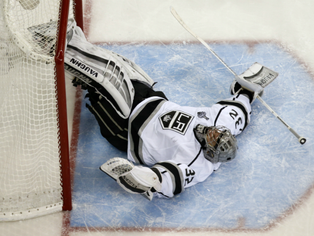 Los Angeles Kings take 3-0 lead in Stanley Cup final over New Jersey Devils
