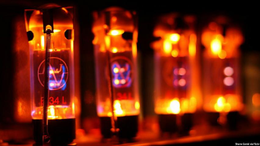 Microscopic Vacuum Tubes Could Power The Computers Of The Future