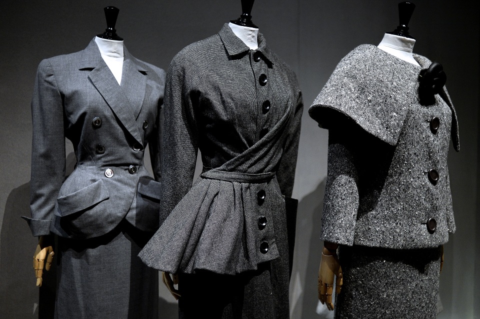Photos: The 1950s Resurgence of Parisian Couture in Fashion