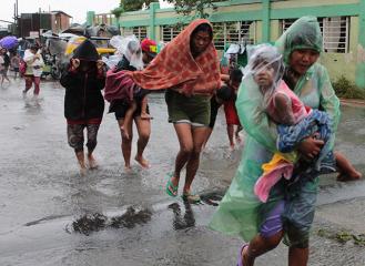 38 dead, 10 hurt, 5 missing in Glenda aftermath