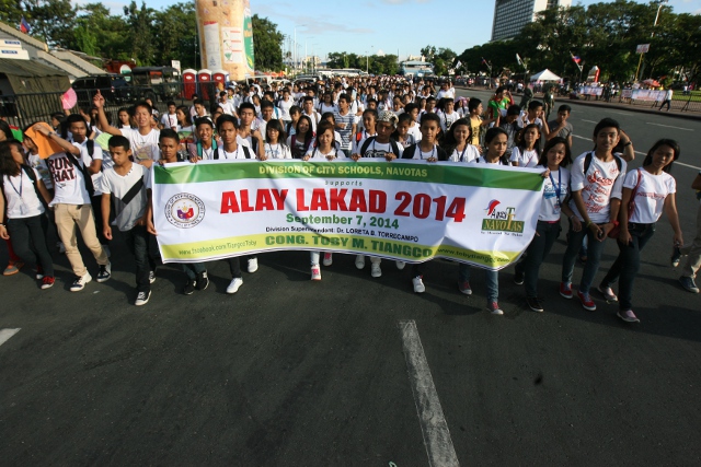 alay lakad Paf participates alay-lakad 2016 06 september 2016 tin cooperation with the different government agencies, civic and non-government organizations, the philippine air force contingent took part in the alay-lakad 2016 with the theme, “ alay lakad-may pag-asa ang kabataan,” on 04 september 2016. alay lakad Paf participates alay-lakad 2016 06 september 2016 tin cooperation with the different government agencies, civic and non-government organizations, the philippine air force contingent took part in the alay-lakad 2016 with the theme, “ alay lakad-may pag-asa ang kabataan,” on 04 september 2016.