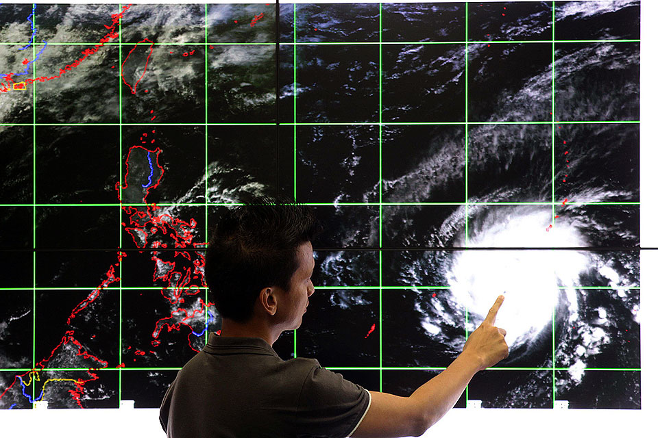 Maysak now a super typhoon, PHL mayors told to stand guard.