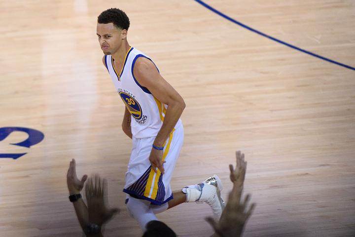 Reigning Nba Mvp Stephen Curry To Visit Philippines In September 15 (upi) — reigning nba mvp giannis antetokounmpo has signed a multiyear contract extension with the milwaukee bucks, the team announced tuesday. gma network
