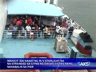 <b>Saksi:</b> 300 stranded ferry passengers rescued