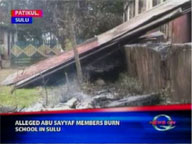 <b> QTV: </b> Alleged Abu Sayyaf members burn school in Sulu
