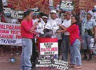  Saksi:  Palparan still hounded by protests