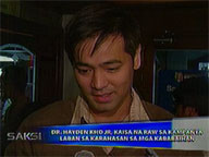  Saksi:  Hayden takes part in anti-violence against women drive