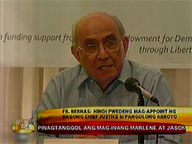 Fr. Bernas: Pres. Arroyo cannot appoint new Chief Justice