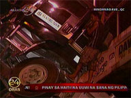 Dump truck hits foot bridge in QC, causes heavy traffic