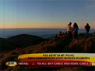 Mountaineers temporarily banned in Mt. Apo due to grass fires