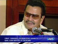 <b>Saksi:</b> Erap honors son JV for getting TOYM award