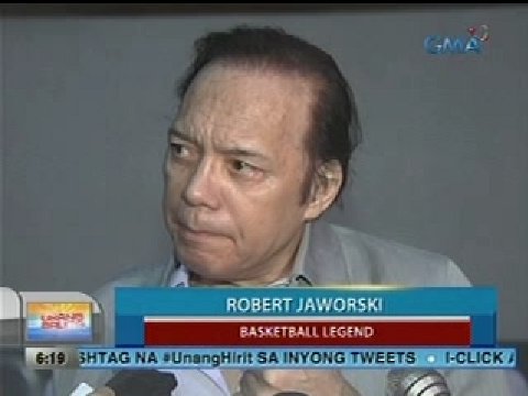 The living legend Robert Jaworski, nagbigay ng payo sa Smart Gilas Pilipinas | Video | GMA News Online - ub_073013_08