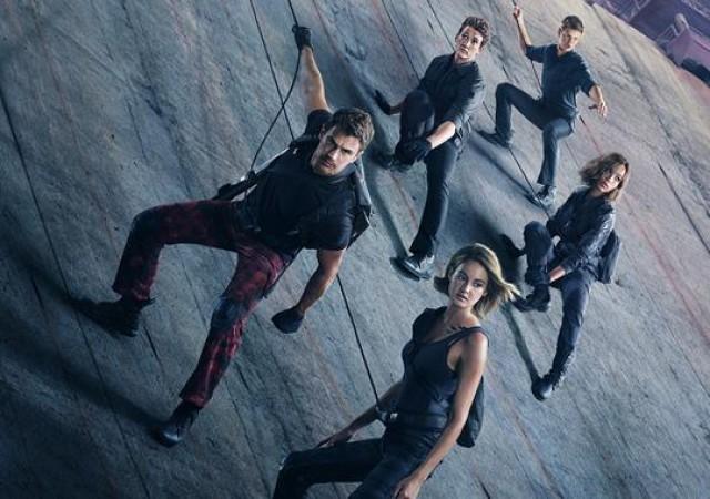 Movies Review The Divergent Series Allegiant 2016