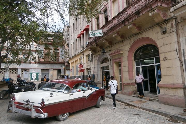 Havana Vieja old buildings and vintage car. Photos from Alice M. Sun-Cua