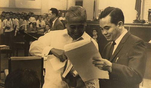 A young Sen. Jovito Salonga (right) on the Senate floor with another eminent statesman, Sen. Lorenzo Tanada.