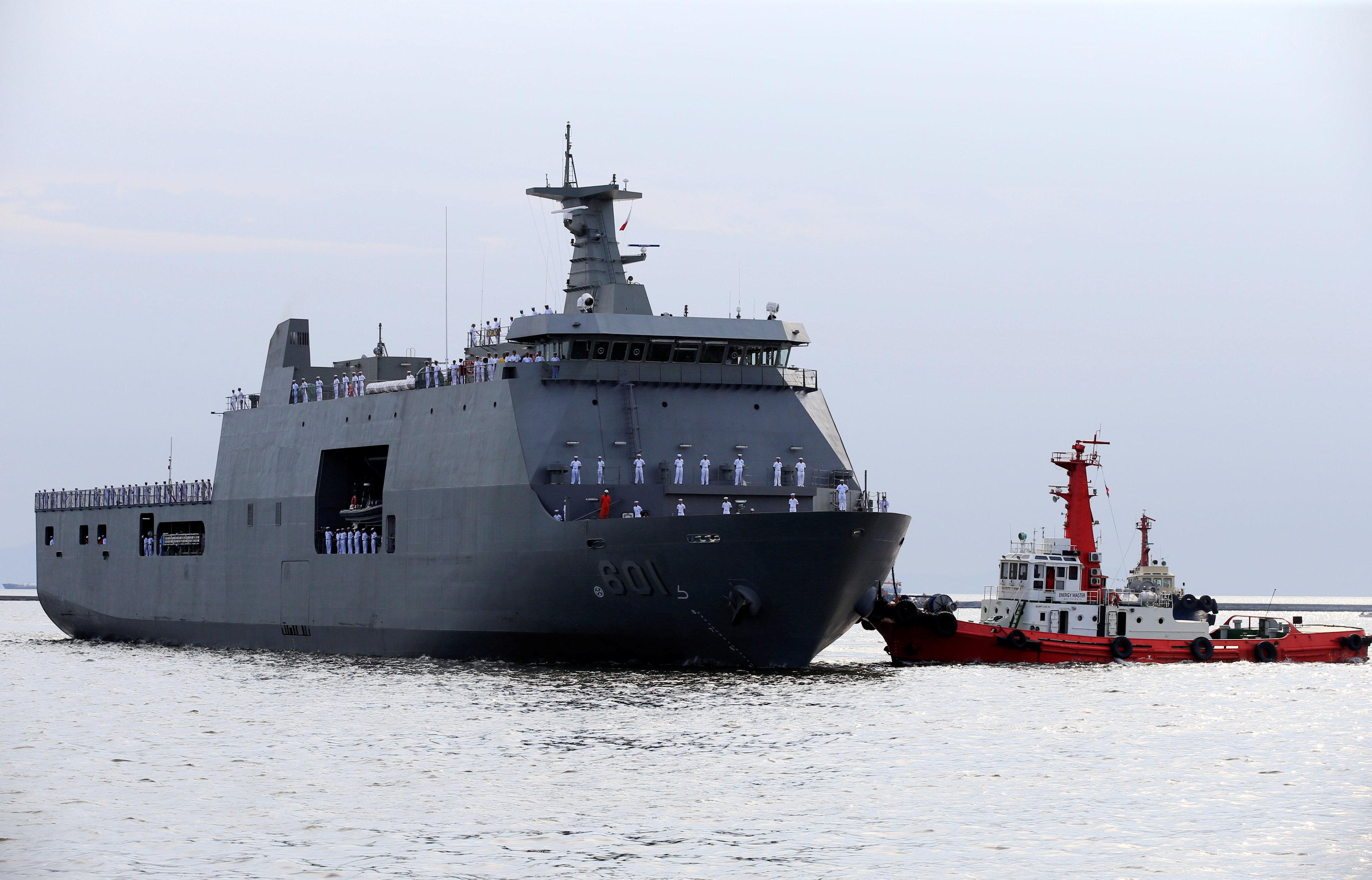PHL s Newest Largest Ship Leads Naval Blockade Vs Abu Sayyaf In Sulu 