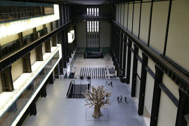 The Tate Modern Expansion Caters to a Millennial Audience with Live Art and  Social Spaces