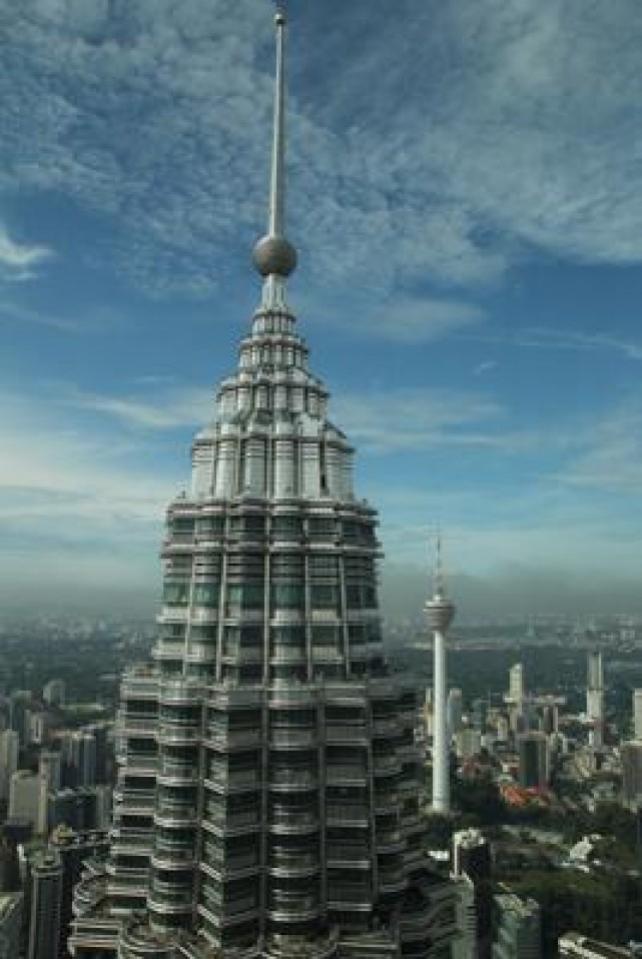 A view of the upper floors and spire of Tower 1, as well as the KL Tower at the background, is well worth the RM85 admission fee.