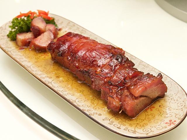 Thick cuts of the Honey-glazed prime cut char siu allows eaters to appreciate the XiÃ¹â€™s meticulous preparation and roasting techniques