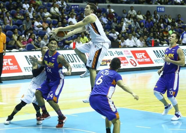 Cliff Hodge and the rest of the local crew stepped up for Meralco. KC Cruz