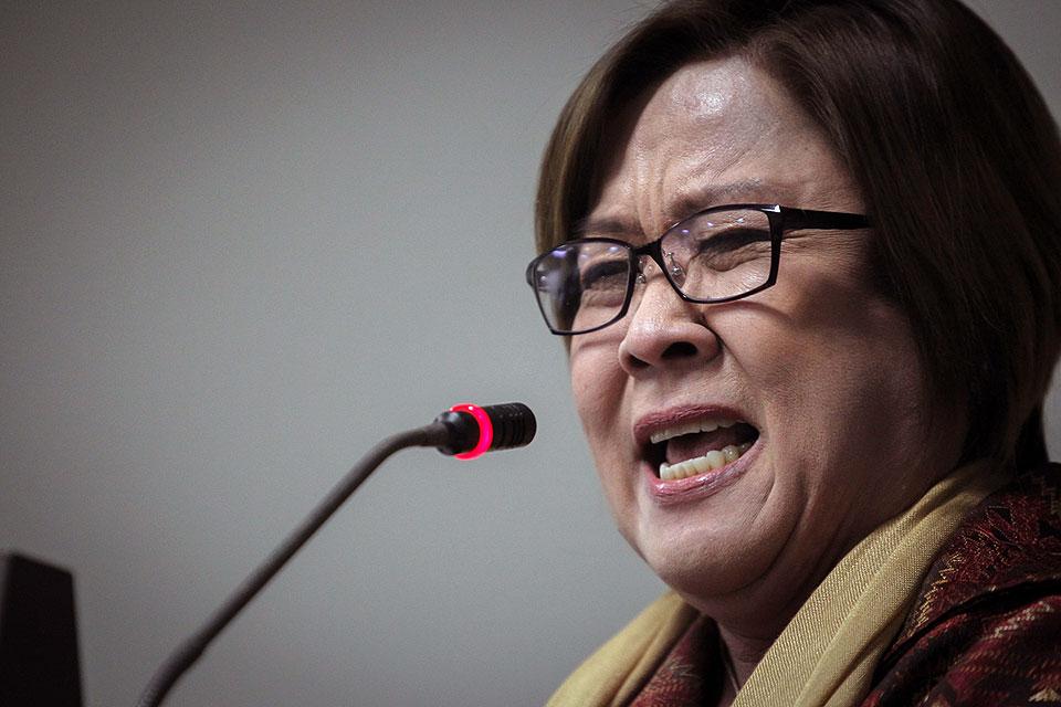 Kristinen Hermosa Sex - De Lima party-mates say showing of alleged sex tape 'deplorable' | GMA News  Online