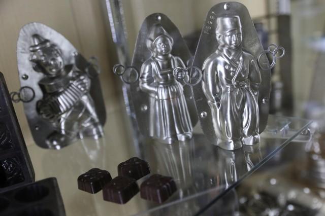 Chocolate molds are seen on display inside The Chocolate Museum in New York, U.S., May 10, 2017. REUTERS/Shannon Stapleton 