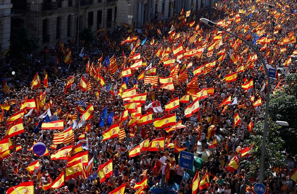 Thousands Protest In Barcelona Against Catalan Independence