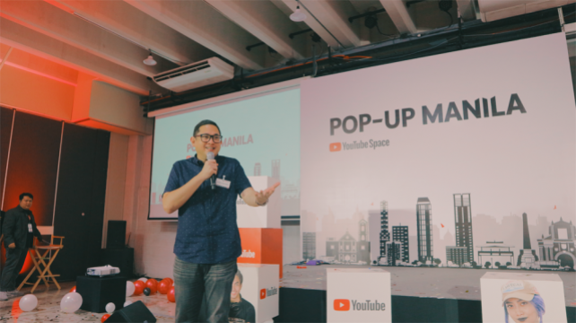 Senator Bam Aquino congratulates the content creators in attendance and the NextUp Class of 2017. Photos: Jo Brianne Briones.