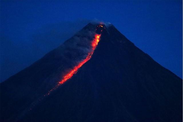 Lava flows from Mayon on January 22