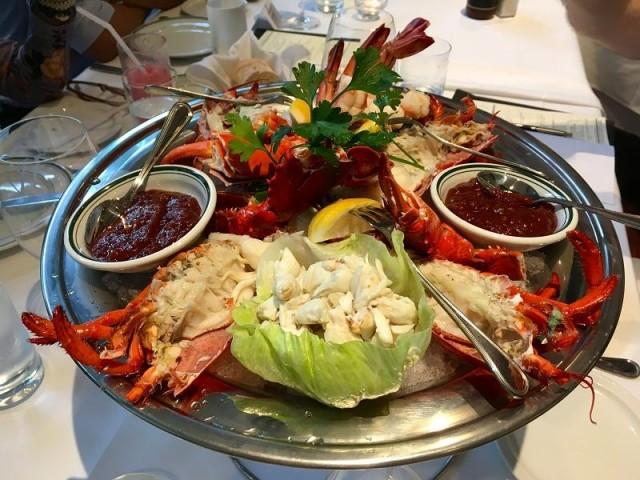 It tastes as good as it looks. Ladies and gents: The seafood platter