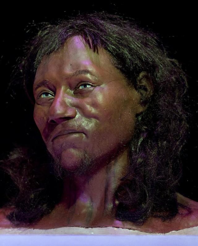 England's Cheddar Man Had Blue Eyes and Dark Skin, Surprising for Early  Britons