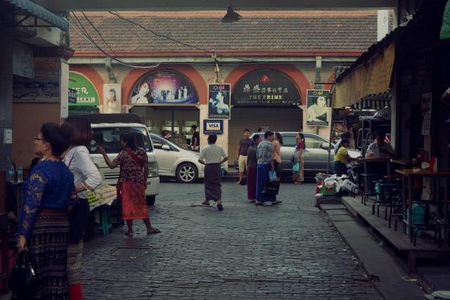 The Bogyoke Market, also known as Scott's Market is a sprawling bazaar located at the heart of Yangon.