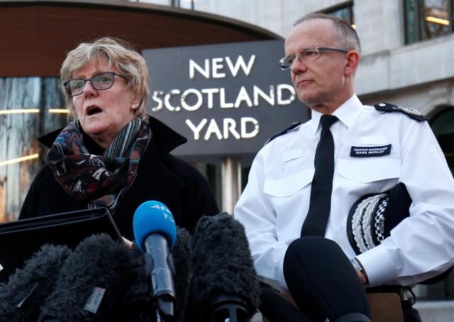 Assistant Commissioner Mark Rowley from the Metropolitan Police, together with Chief Medical Officer Sally Davies, make a statement to the press concerning Sergei Skripal and his daughter Yulia who were poisoned by a nerve agent in the centre of Salisbury, outside Scotland Yard in central London, Britain, March 7, 2018. REUTERS/Henry Nicholls