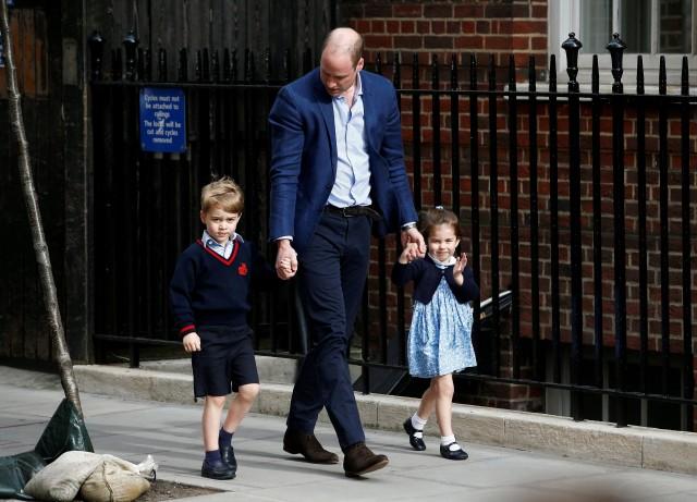Britain's Catherine, the Duchess of Cambridge and Prince William leave the Lindo Wing of St Mary's Hospital with their new baby boy in London, April 23, 2018. REUTERS/Hannah Mckay