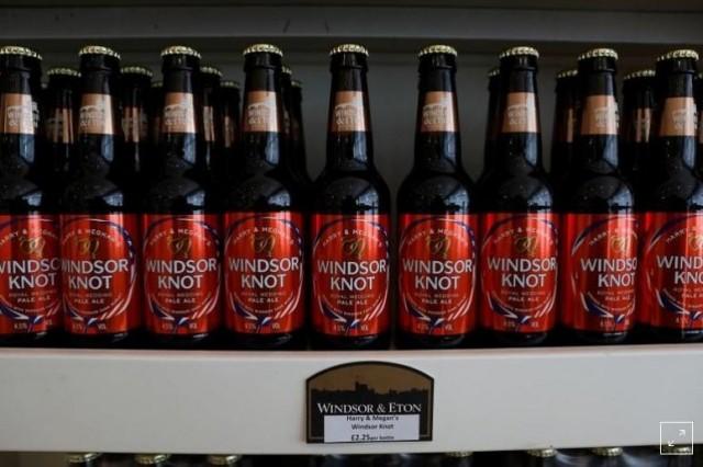 Bottles of Harry and Meghan's Windsor Knot pale ale are seen on display at the Windsor and Eton brewery in Windsor, Britain April 11, 2018.REUTERS/Peter Nicholls