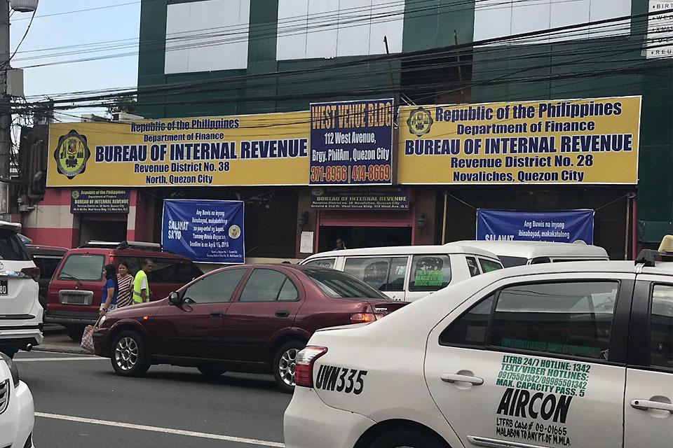 The Bureau of Internal Revenue (BIR) on Thursday reminded all taxpayers that the deadline for the filing of 2017 Annual Income Tax Returns (ITR) and the payment of the taxes due, if any, is on Monday, April 16. Bernadette Reyes