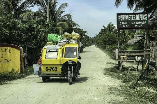 Residents in areas near Liguasan Marsh in Maguindanao, including an estimated 10,000 in Pikit, Cotabato, evacuate as the military mounted offensives against the BIFF on Sunday, June 10, 2018. Photo: Ferdinandh Cabrera