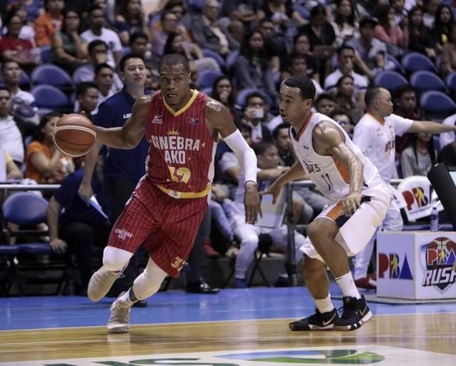 Justin Brownlee vs Chris Newsome 