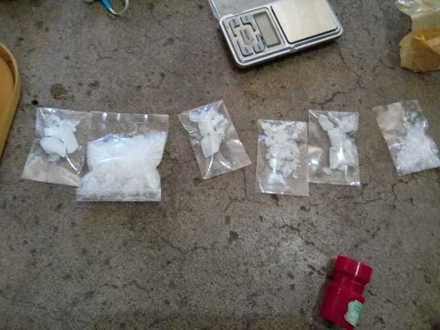 Some of the more than 50 packs of shabu seized during the surprise raid at the Negros Oriental Detention and Rehabilitation Center, which weighed at 80 grams and valued at P800,000. Photo courtesy of PDEA Negros Oriental